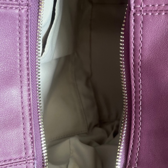 LIKE NEW Coach Soho Leather Hobo Bag - Picture 15 of 16